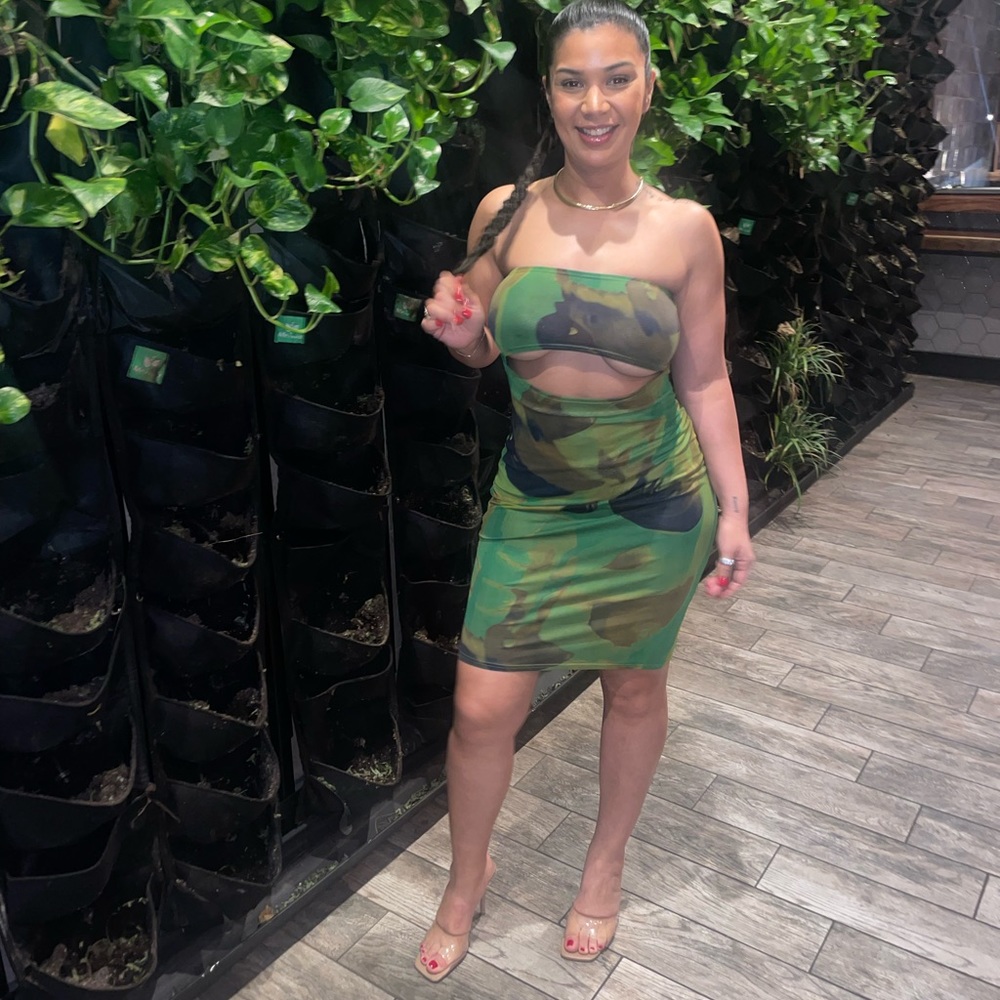 Green dress💚